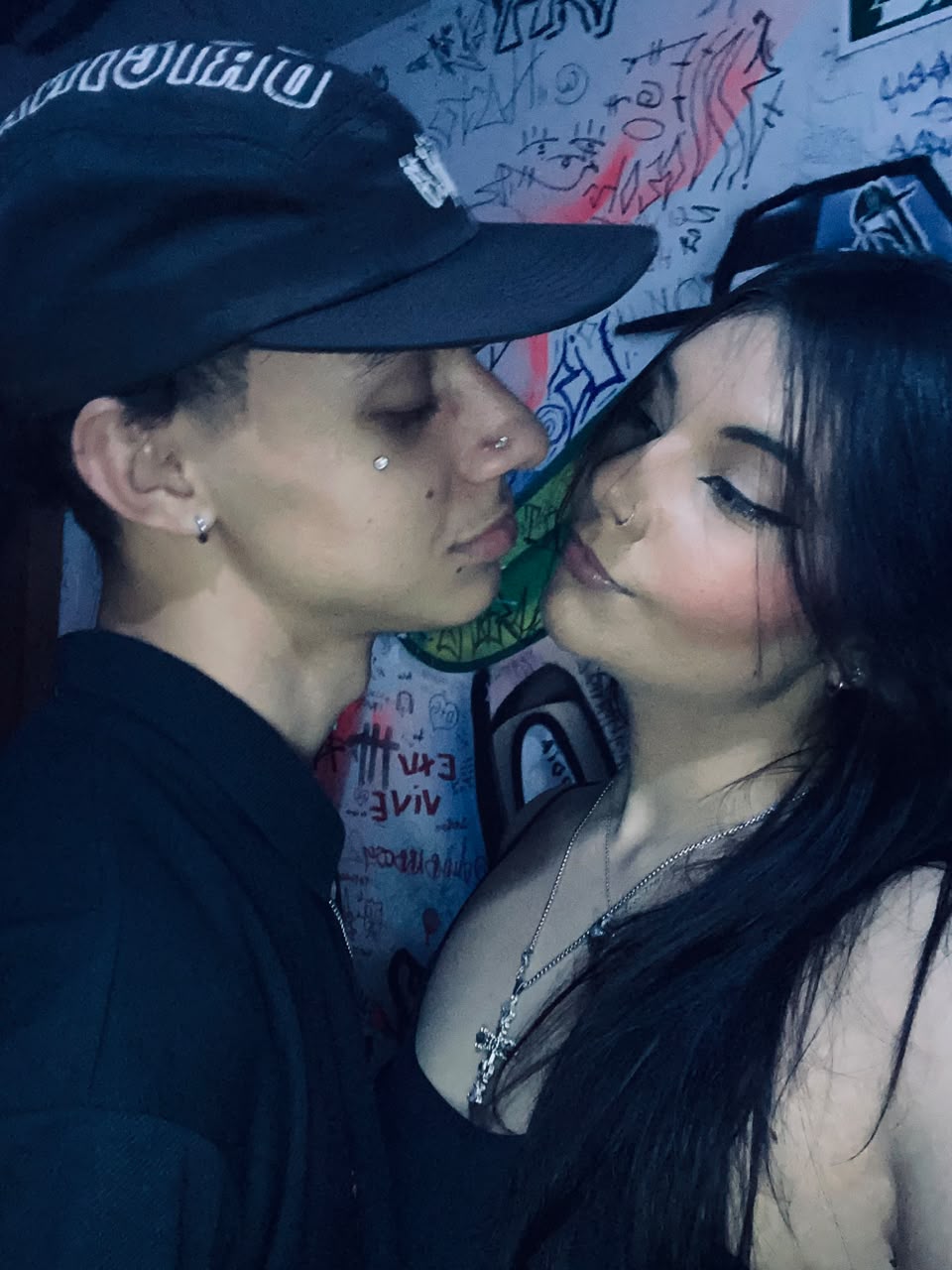 Nos assumimos oficialmente